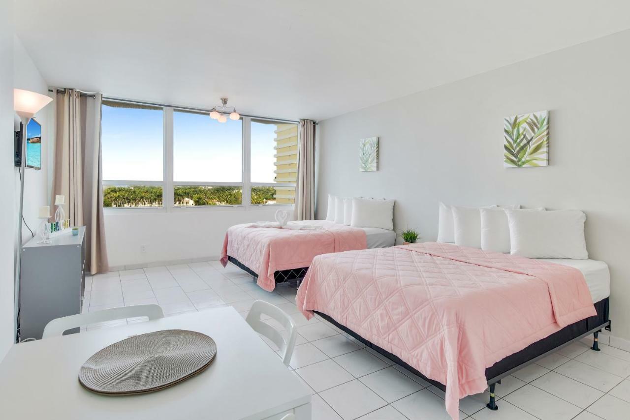 Castle Beach Suites By Vacation Media ไมอามีบีช ภายนอก รูปภาพ