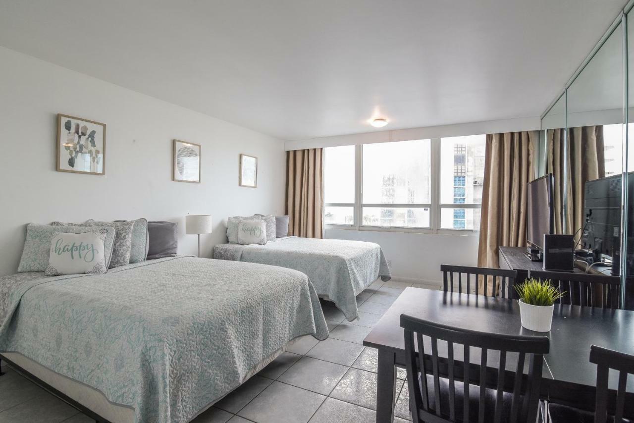 Castle Beach Suites By Vacation Media ไมอามีบีช ภายนอก รูปภาพ