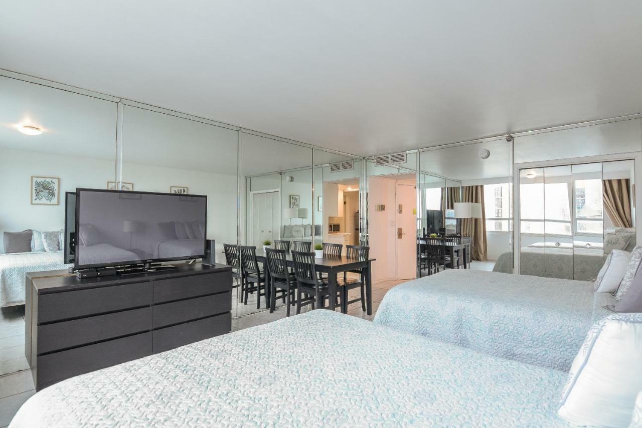 Castle Beach Suites By Vacation Media ไมอามีบีช ภายนอก รูปภาพ