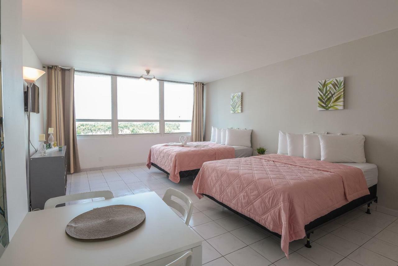 Castle Beach Suites By Vacation Media ไมอามีบีช ภายนอก รูปภาพ